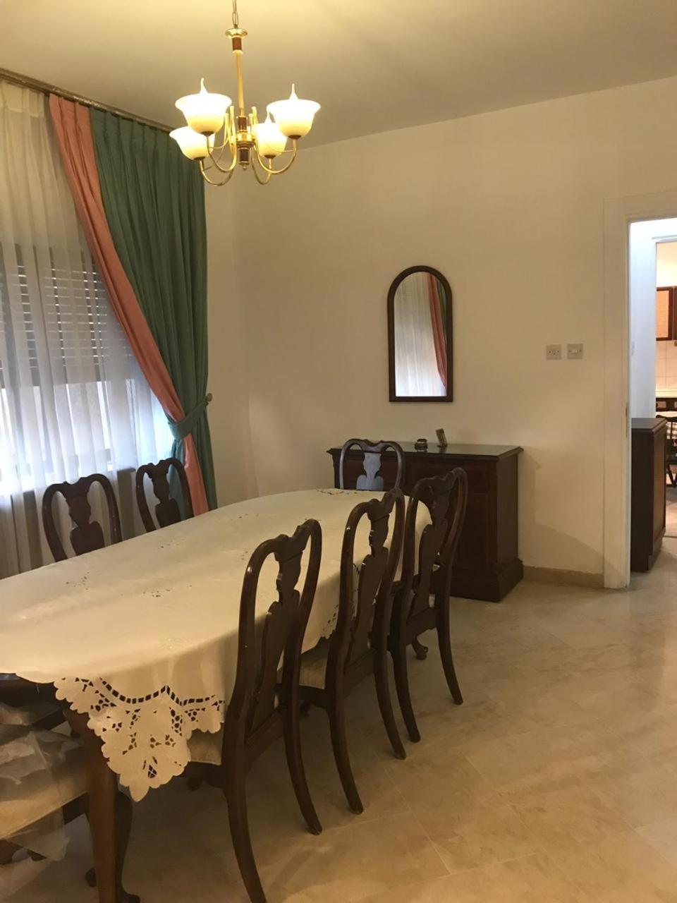 Nice Furnished Apartment Amman Exteriör bild