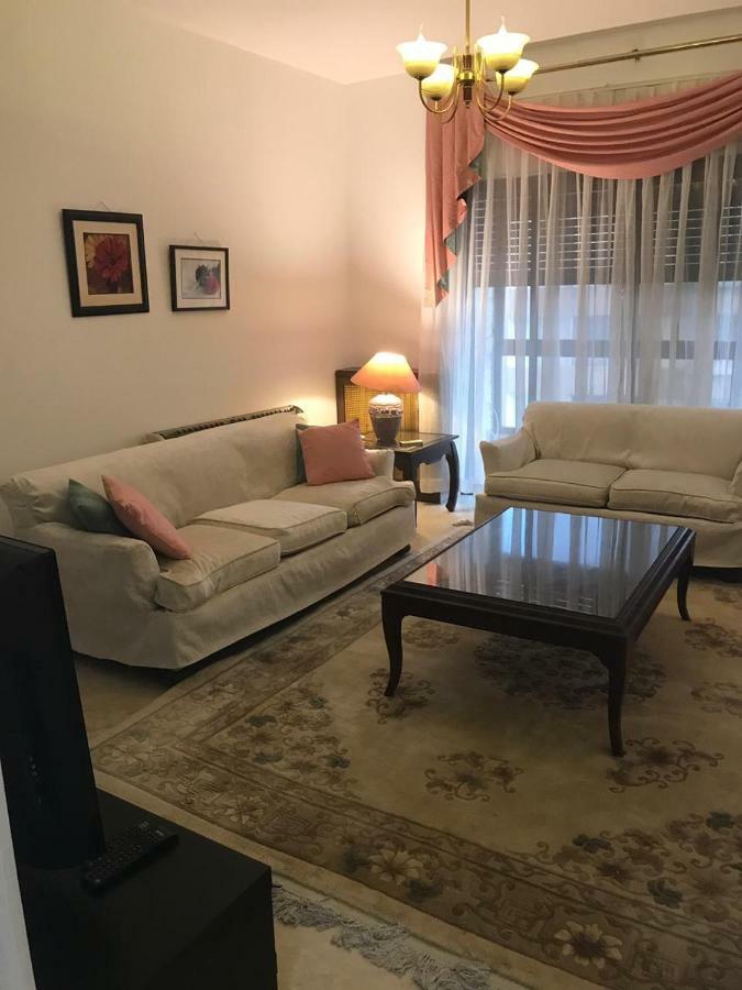 Nice Furnished Apartment Amman Exteriör bild